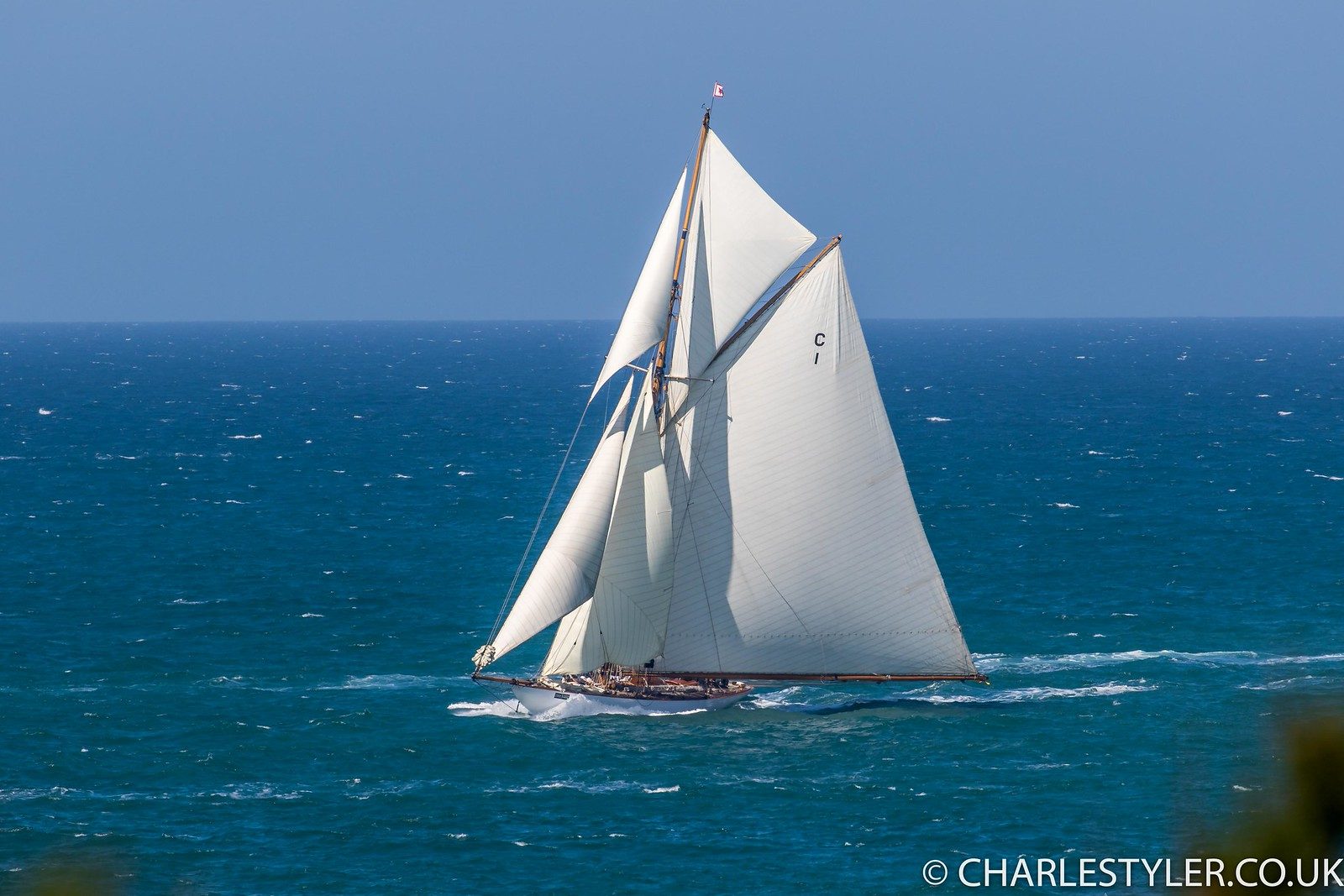 Classic yacht Mariquita under sail