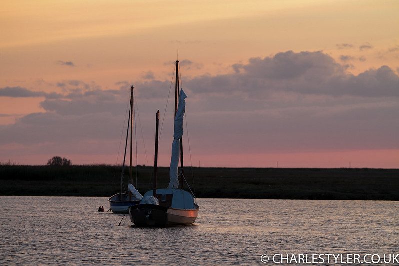 Purple-toned sky over the harbour